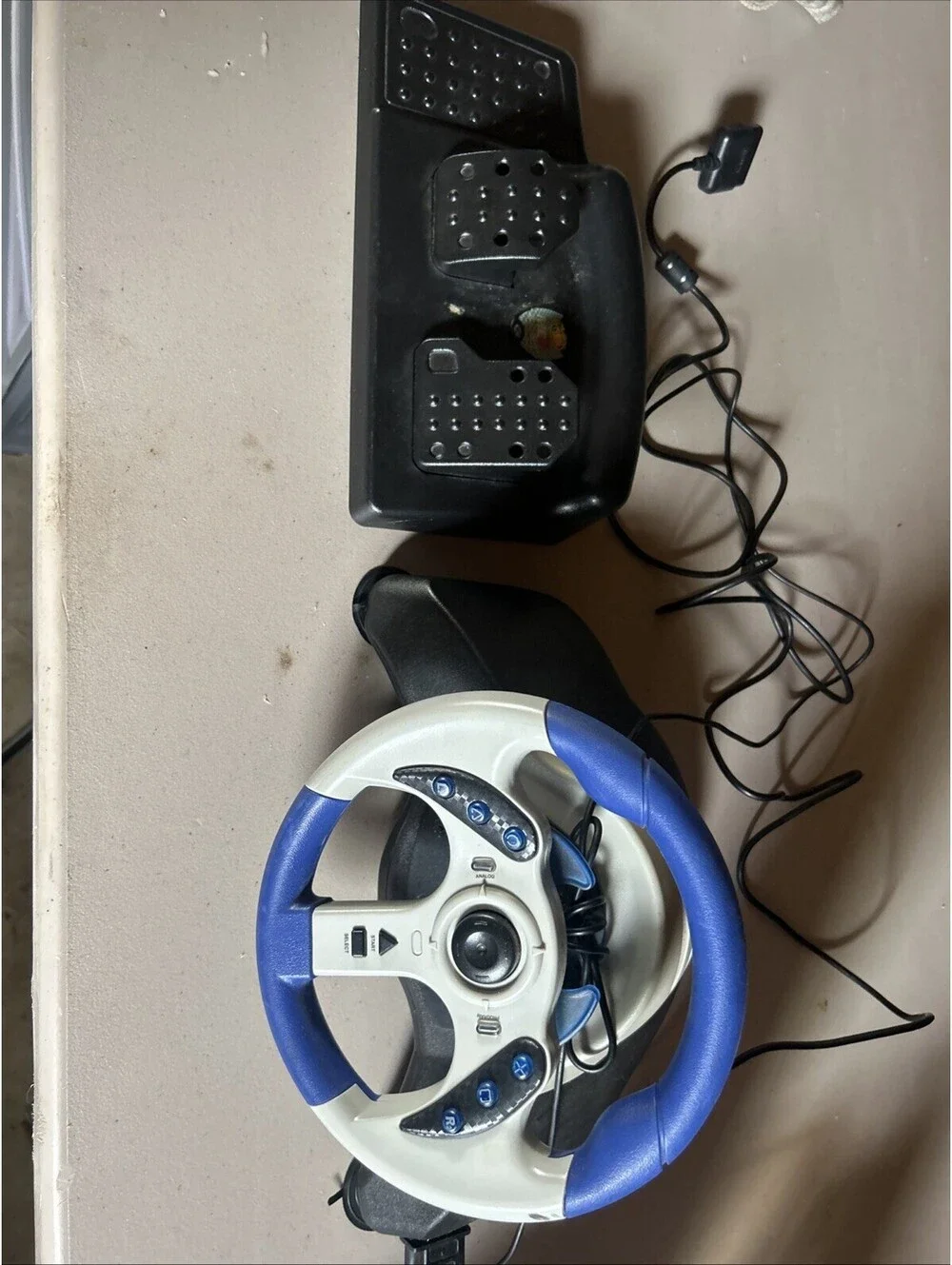 MAD CATZ MC2 Racing Steering Wheel and Pedals for PS2. Blue